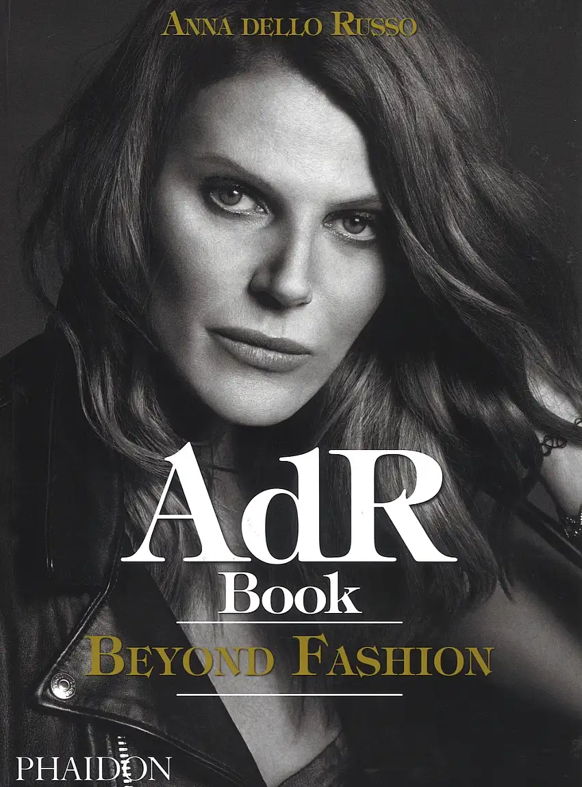 AdR. Book beyond fashion. Con gadget